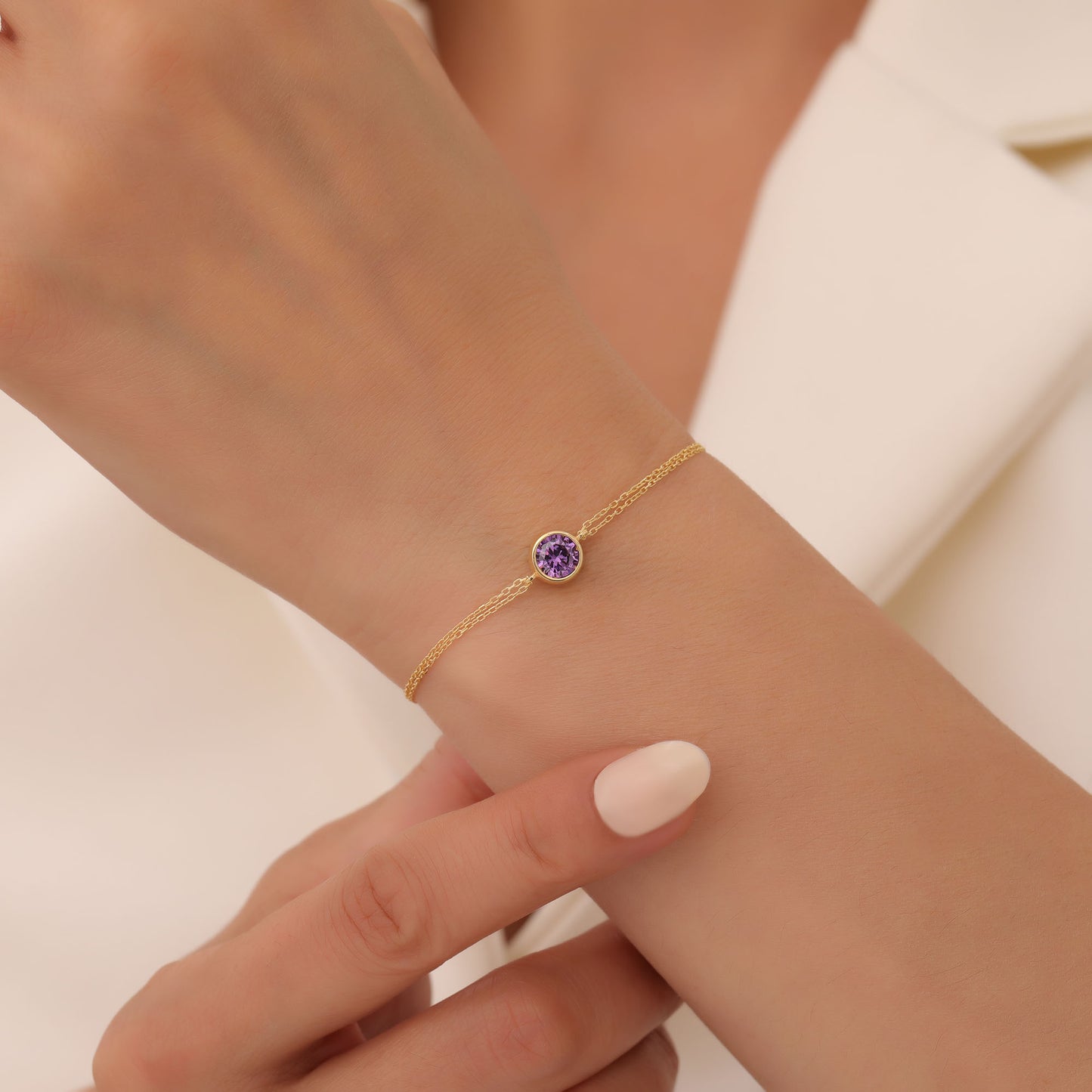 Round Amethyst Bezel Bracelet in 14K Solid Gold | February Birthstone