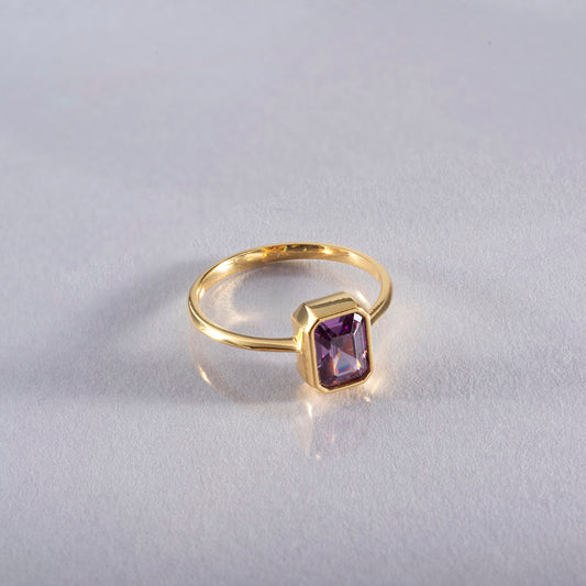 Amethyst Rectangle Ring 14K Solid Gold, February Birthstone, Baguette Cut Design