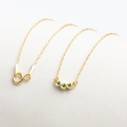 Natural Minimalist 3 Stones Cluster Emerald Necklace 14K Solid Gold, Perfect Gift for Mother's Day - Girlfriend - Wife