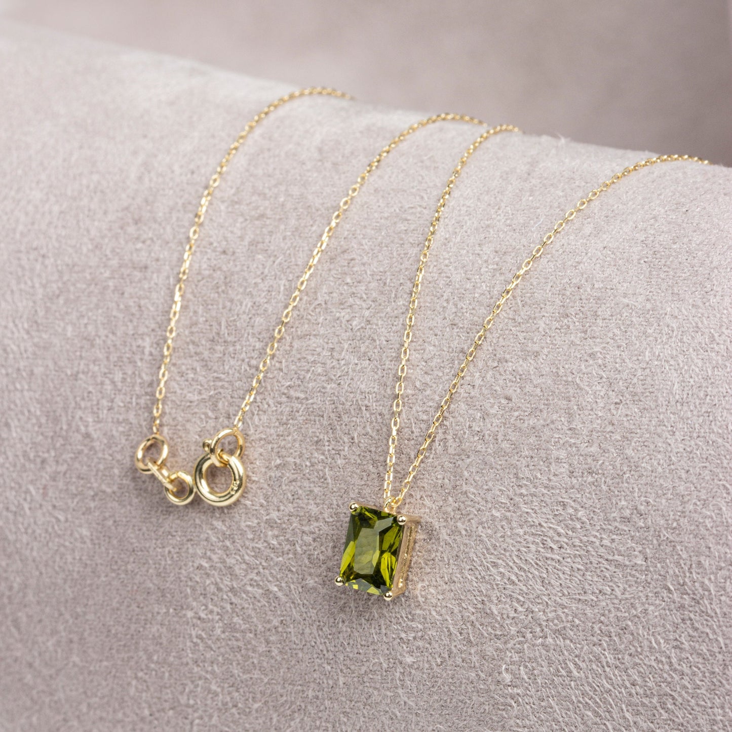 14K Solid Gold Peridot Necklace, Minimalist Rectangle August Birthstone Pendant, Perfect Gift for Mother's Day - Girlfriend - Wife