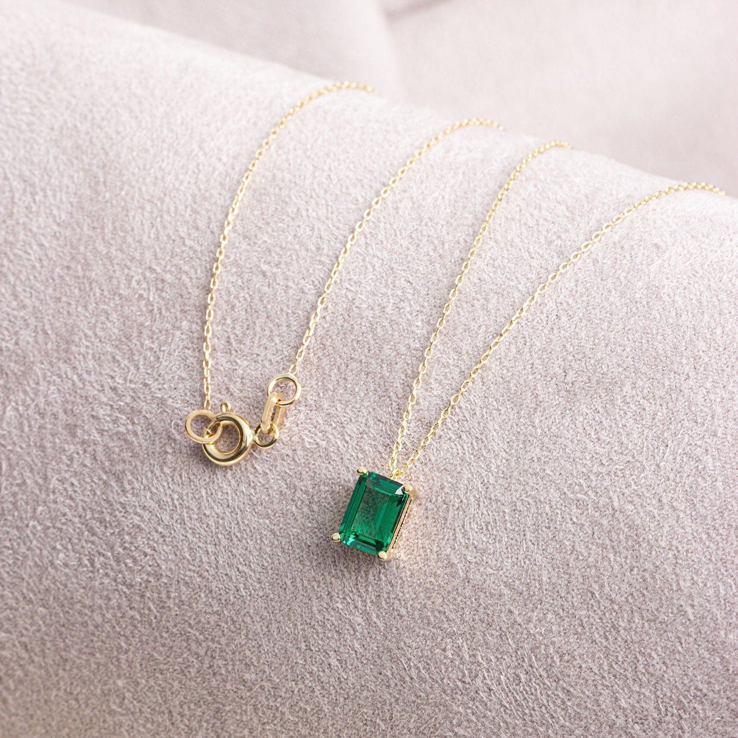 14k Solid Gold Rectangle Emerald Necklace, Minimalist Necklace, Emerald Necklace, May Birthstone Necklace, Mothers Day Gift, Gift Jewelry